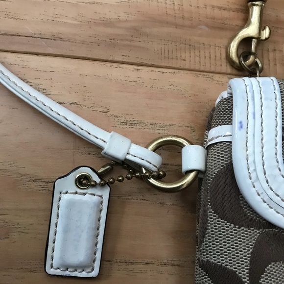 Coach Wristlet - Picture 4 of 5